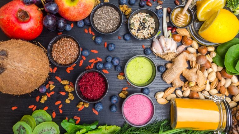 7 Makanan Super untuk Meningkatkan Sistem Kekebalan Tubuh