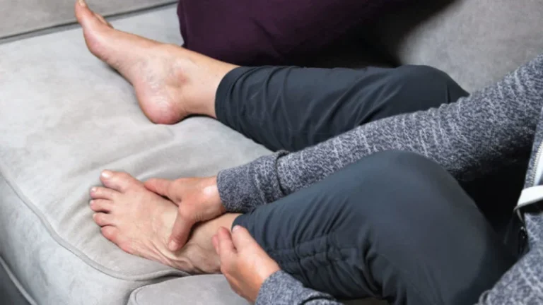 7 Cara Sederhana Mengatasi Kaki Lelah dan Pegal