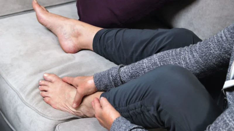 7 Cara Sederhana Mengatasi Kaki Lelah dan Pegal