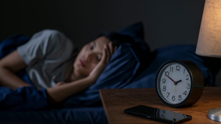 10 Tips Menjaga Pola Tidur yang Konsisten
